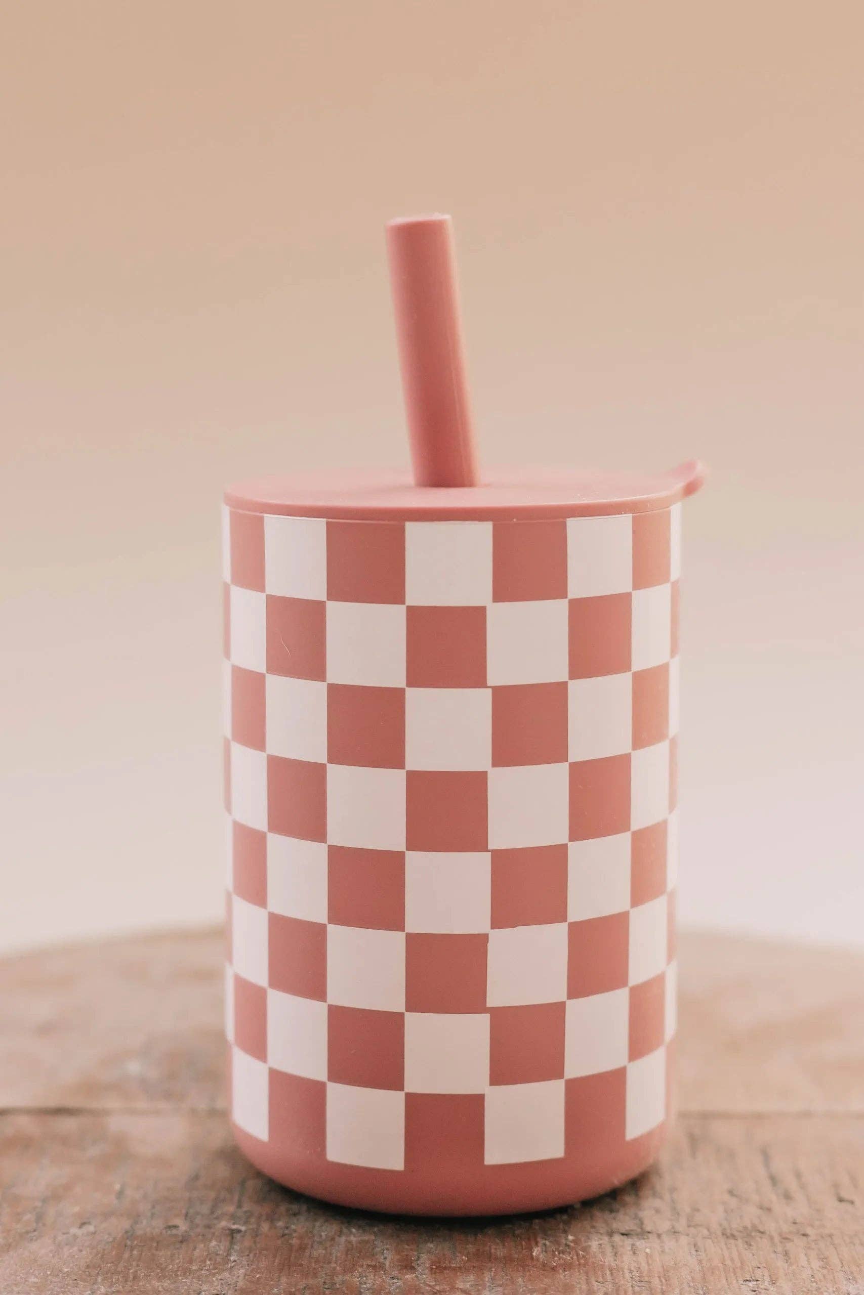 Checkered Straw Cups