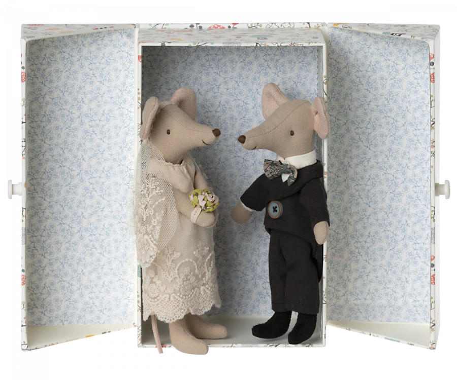 Wedding Mice Couple